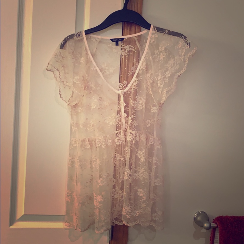 Talula blouse pink lace button up size small